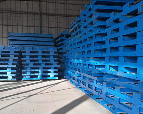 交城县联宇钢模板公司：定型组合大钢模板施工工艺要点？